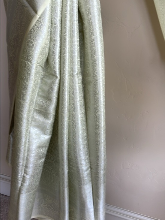 Saree - Picture 4 of 10